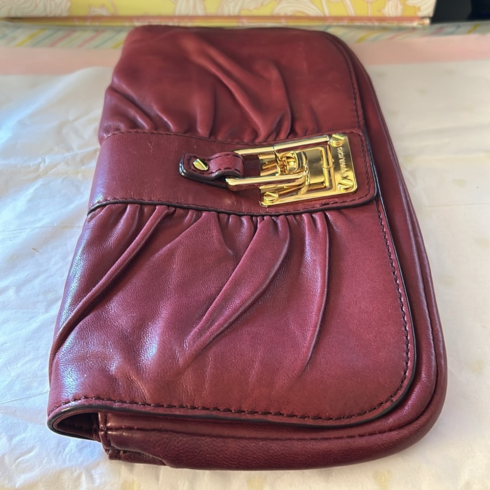 Michael Kors Clutch purse - Picture 3 of 7